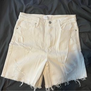 Risen Bermuda shorts Large